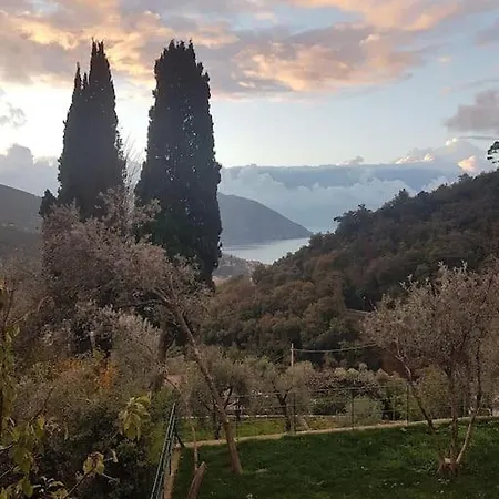 Casa Faveto, New On Golfo Paradiso! *