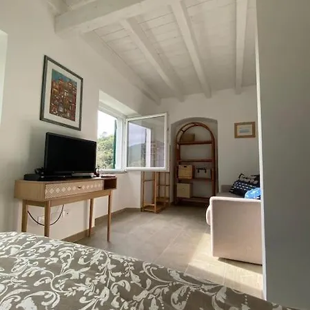 Casa Faveto, New On Golfo Paradiso! וילה